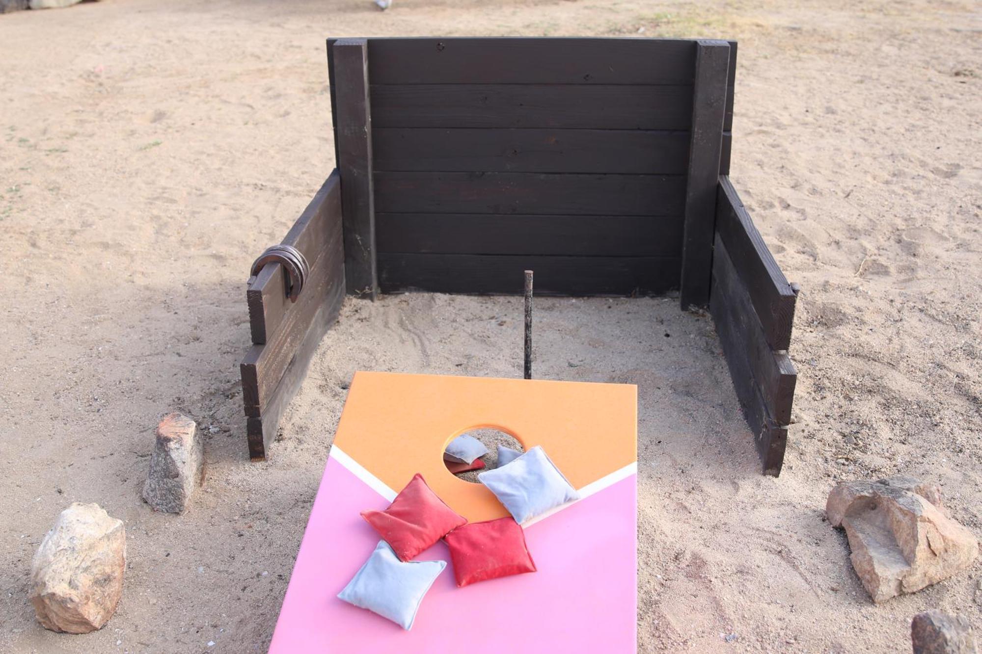Twin Palms Desert Getaway - Jacuzzi, Fire Pit, Meditation Room & More Джошуа-Три Экстерьер фото