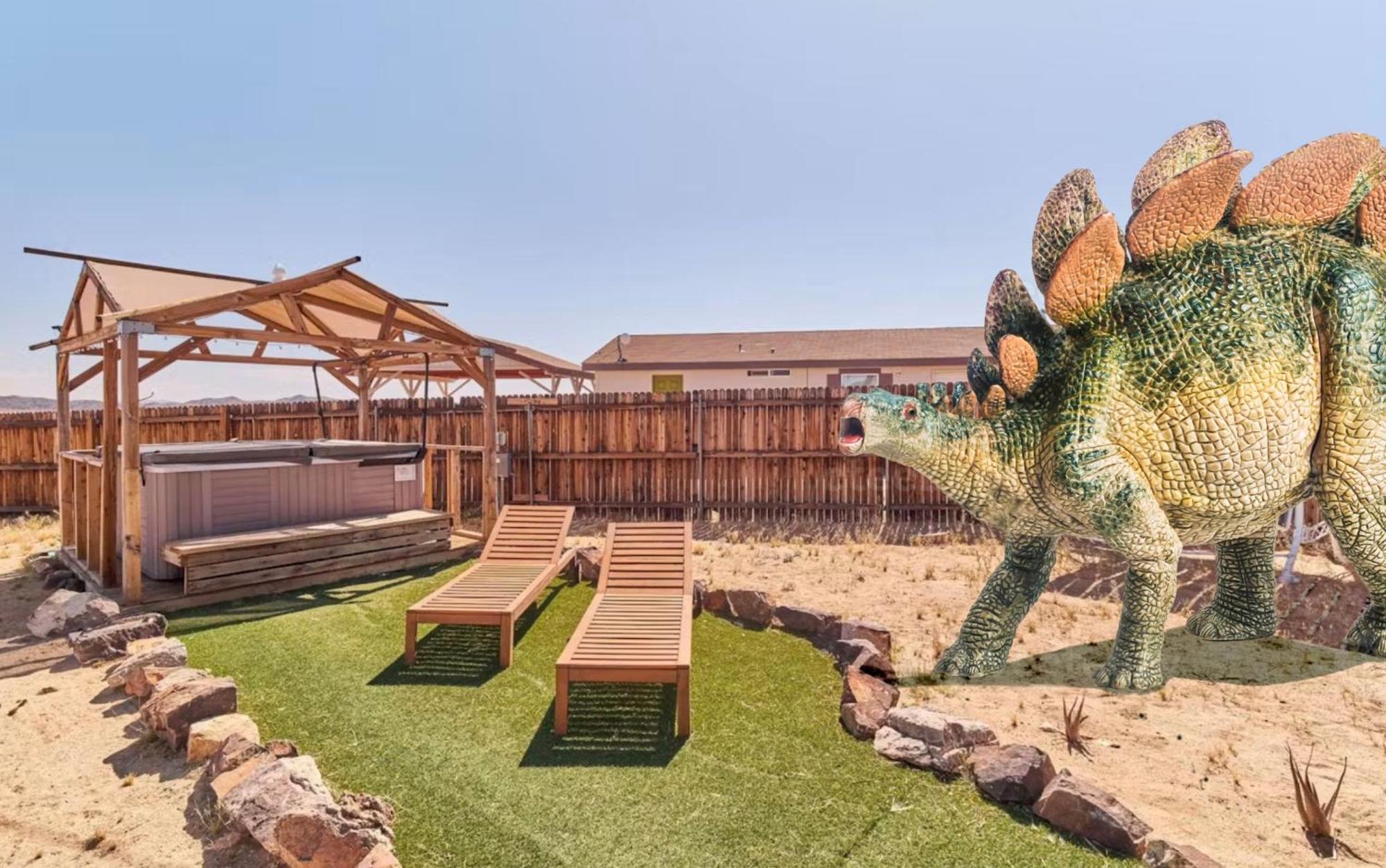 Twin Palms Desert Getaway - Jacuzzi, Fire Pit, Meditation Room & More Джошуа-Три Экстерьер фото